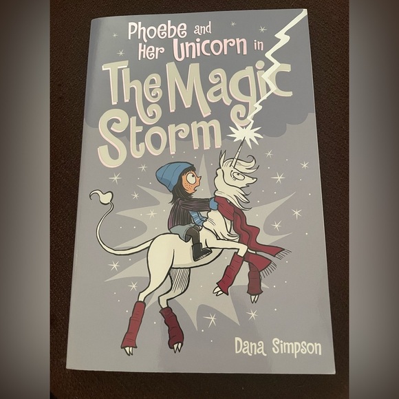 Phoebe and Her Unicorn in the Magic Storm Paperback Dana Simpson - Picture 1 of 2